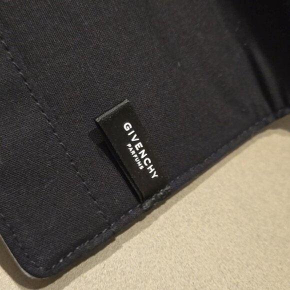 NIB GIVENCHY Embroidered Passport Holder, Gray & Ivory Monogram Pattern - Picture 9 of 10